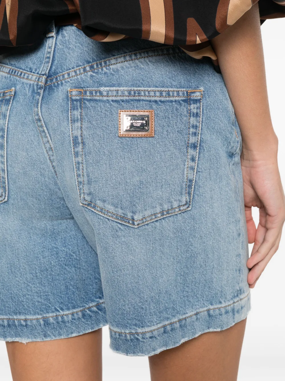 Dolce & Gabbana Logo-plaque Shorts In Blue