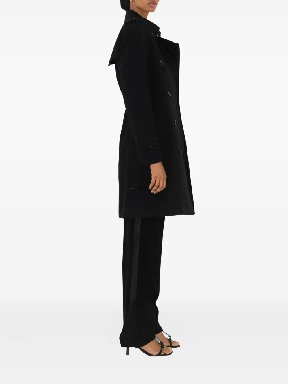 Burberry Mid-length Chelsea Heritage Trench Coat In Black