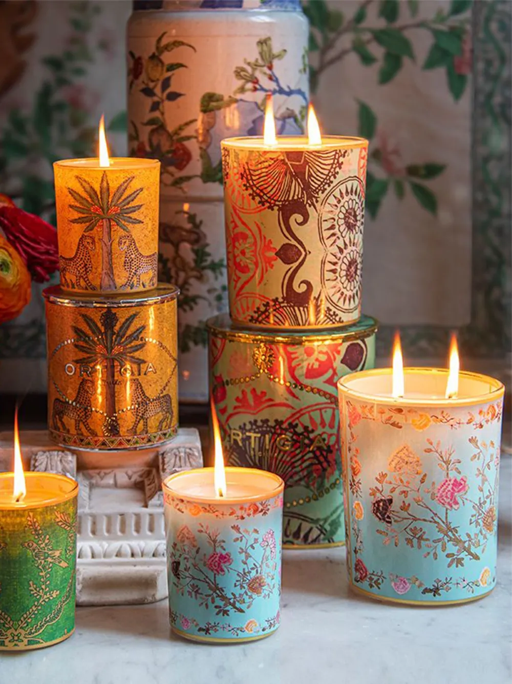 Ortigia Sicilia Florio Decorated medium candle (10cm x 12.5cm) | Candles | Image 2