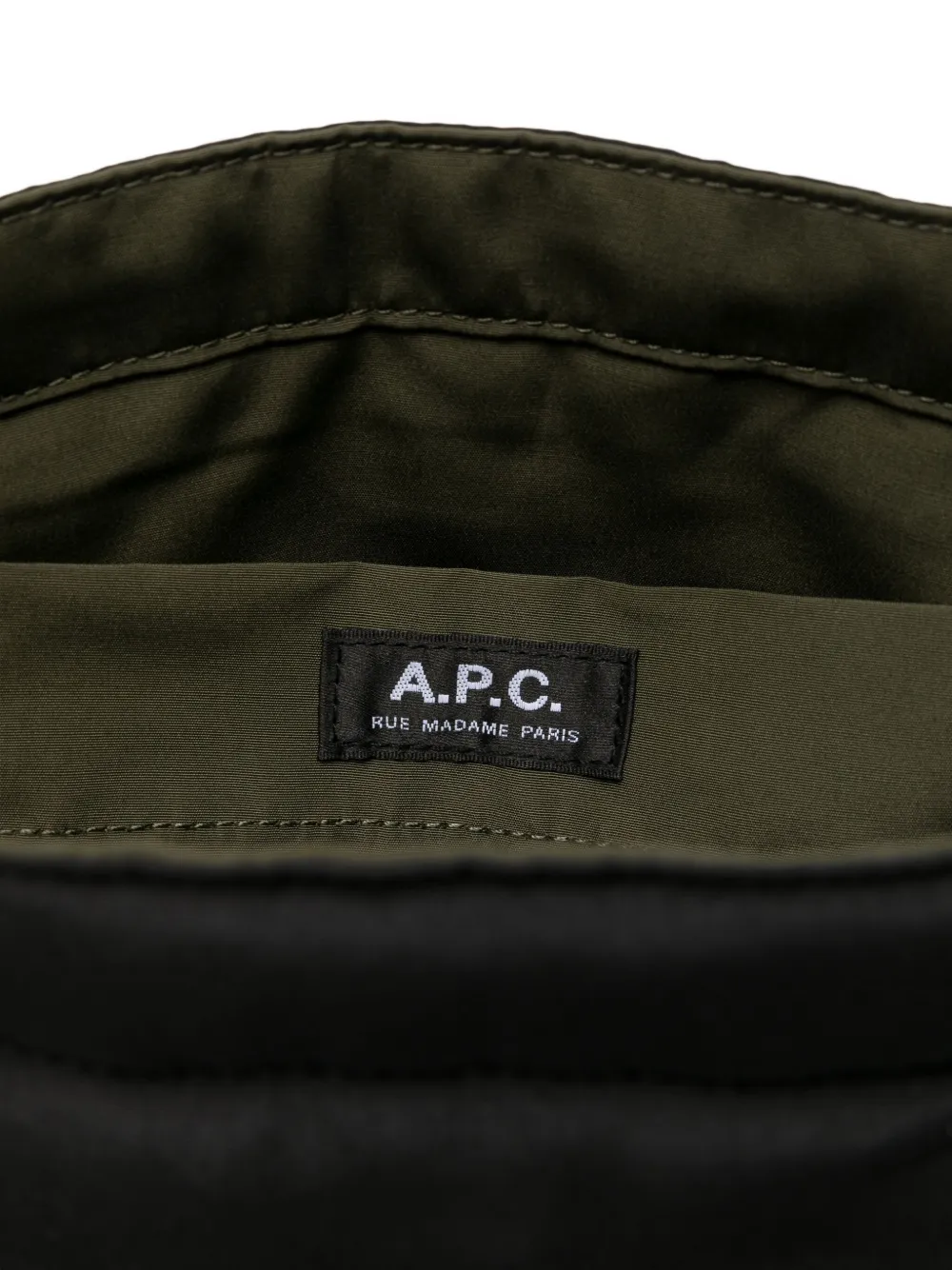 A.P.C. quilted logo-print tote bag Zwart