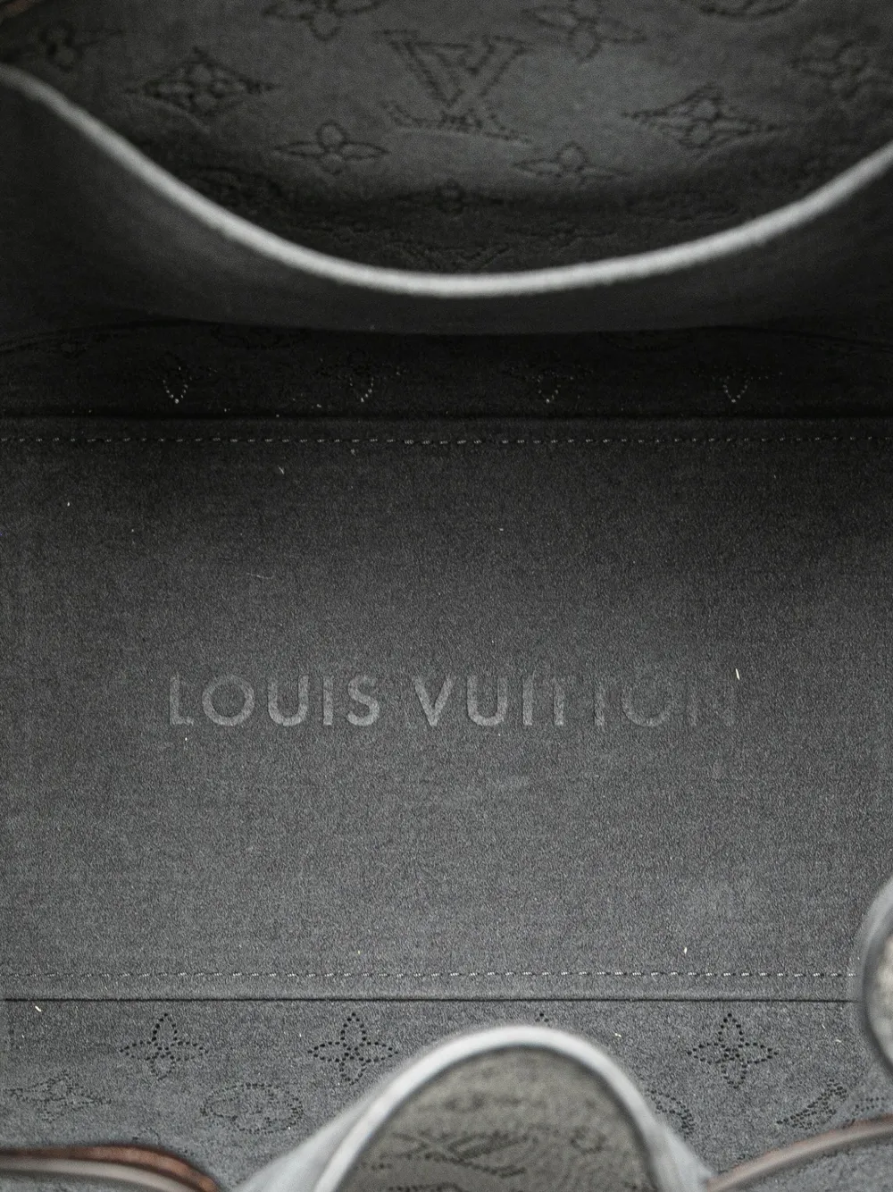 Pre-owned Louis Vuitton 2019 Monogram Mahina Girolata Satchel In Black