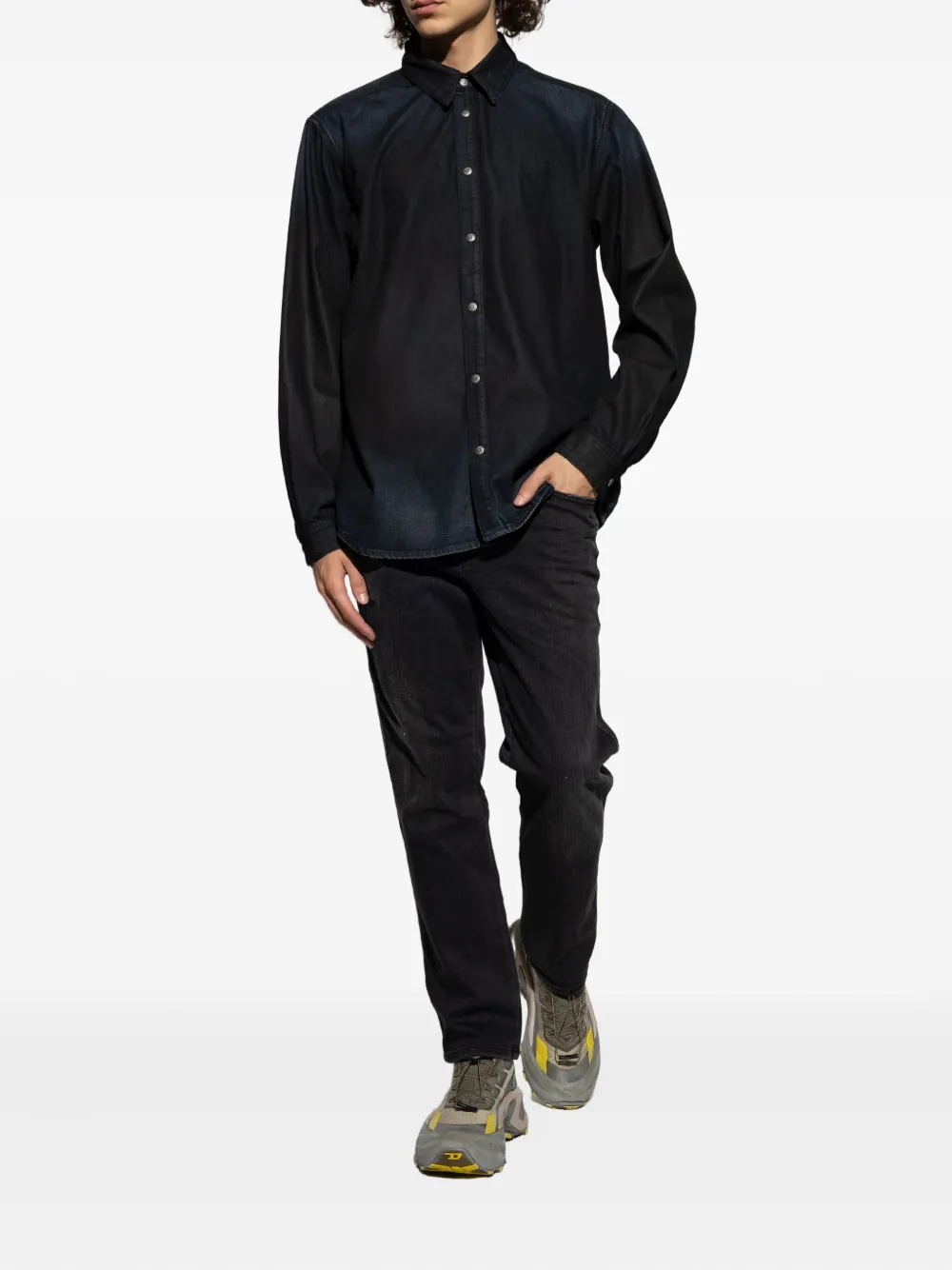 Diesel logo-button denim shirt | Image 2