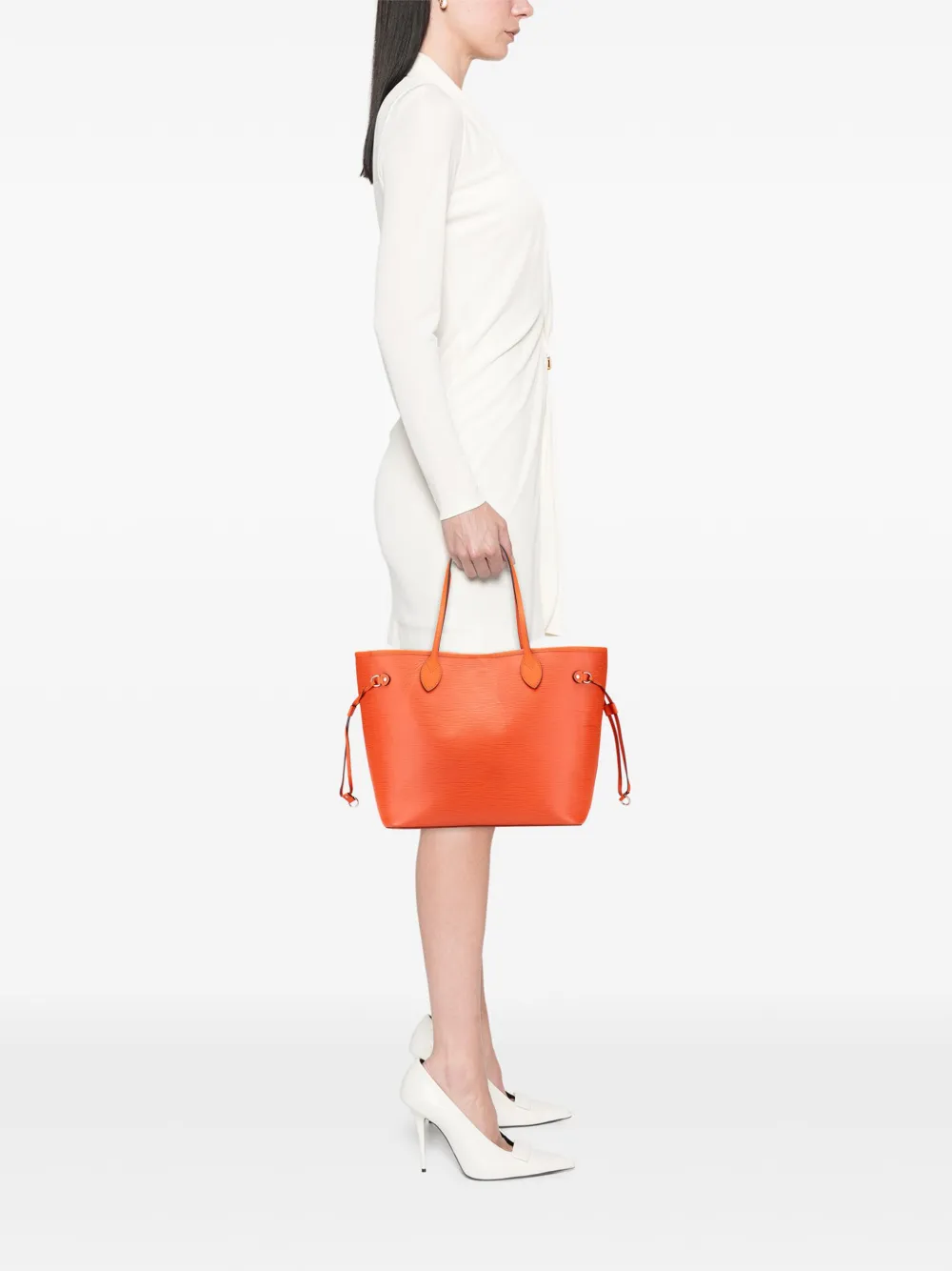 Pre-owned Louis Vuitton 2018 Epi Neverfull Mm Tote Bag In Orange