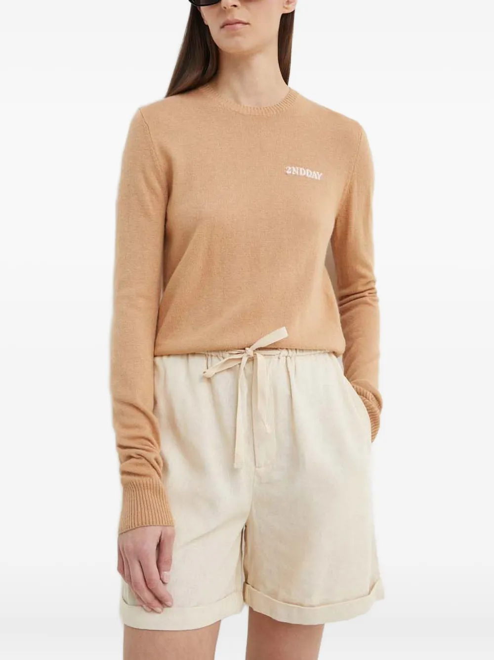 Day Birger Et Mikkelsen pull en maille à logo | tons neutres | Image 1