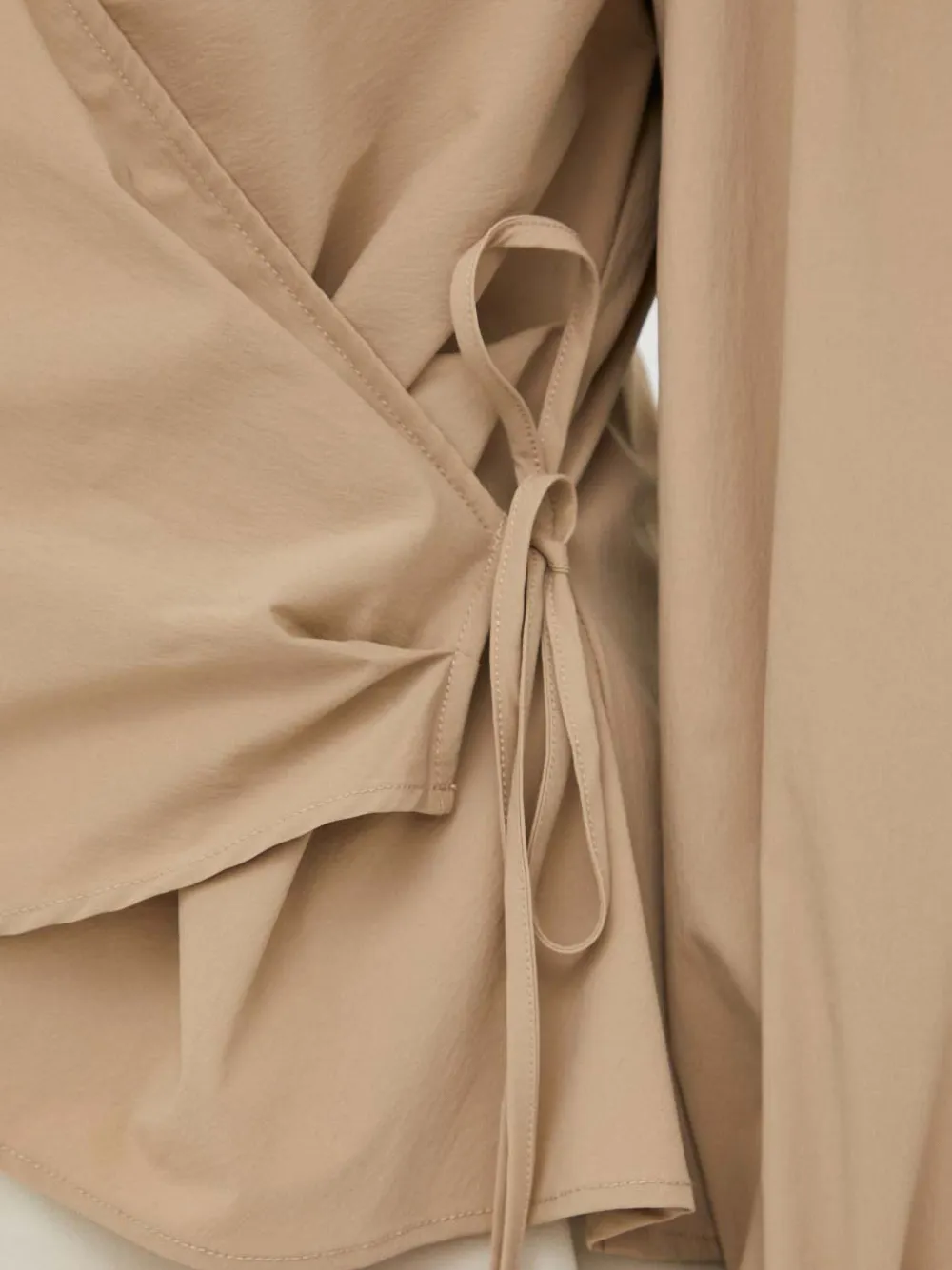 Day Birger Et Mikkelsen Top met strikdetail Beige