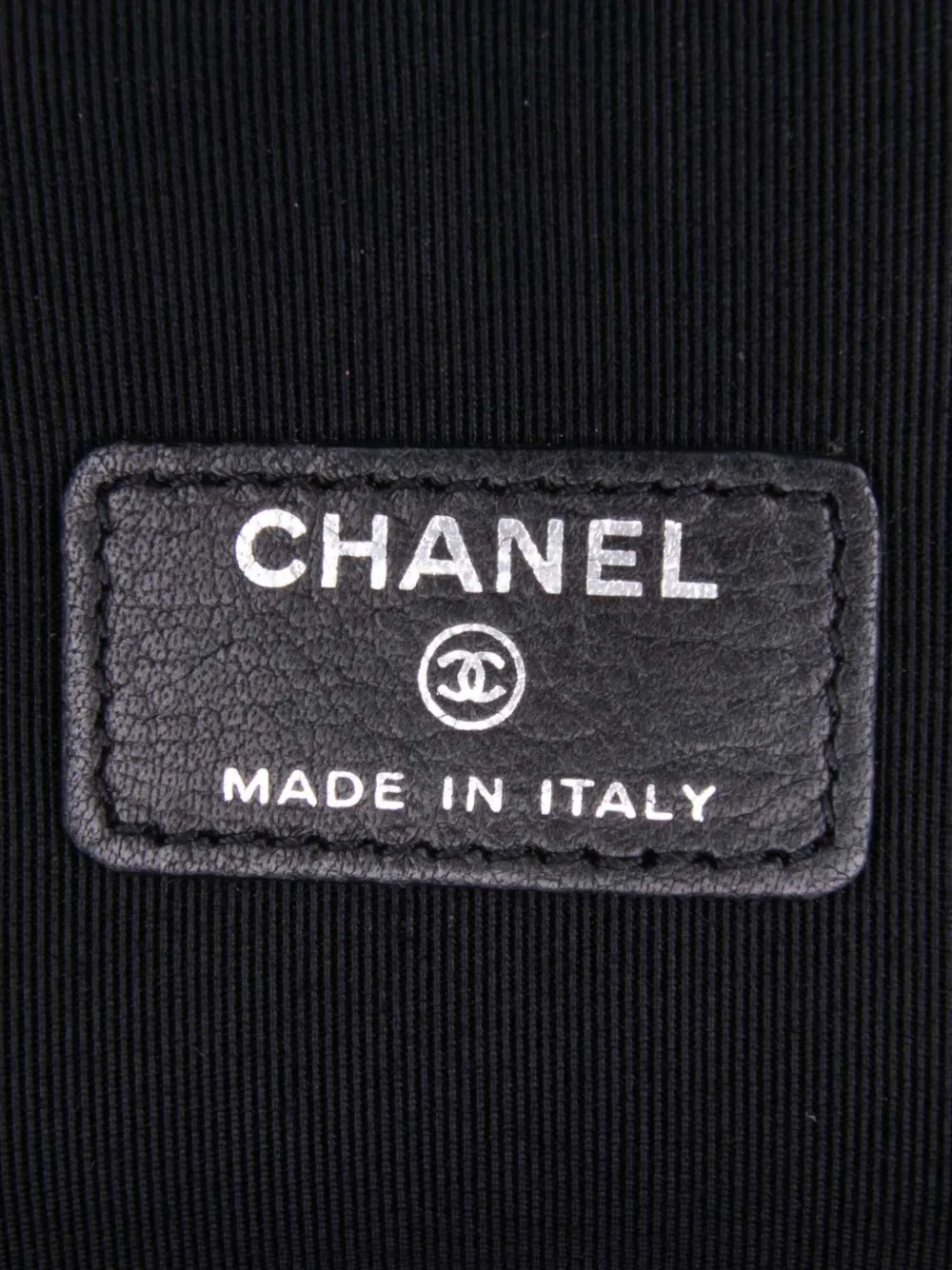 Pre-owned Chanel 2010-2011 Cc Quilted Patent Cosmetic Pouch In Black