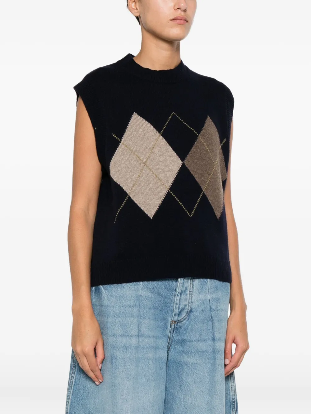 Beyou Diamond-pattern Sleeveless Sweater In Blue