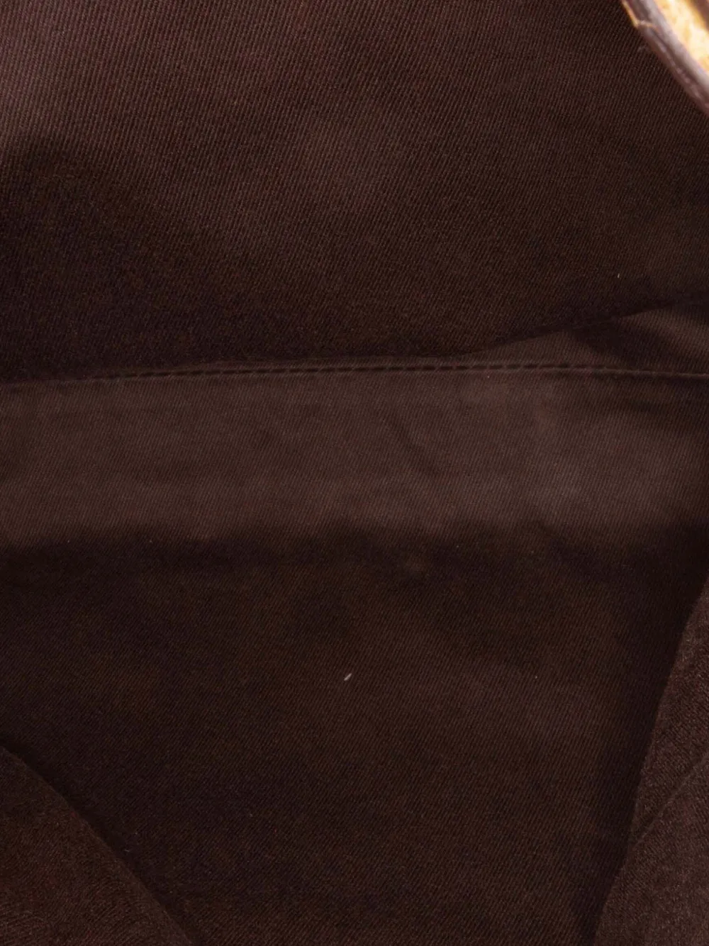 Pre-owned Gucci 2000-2015 Gg Canvas Piston Shoulder Bag In Brown