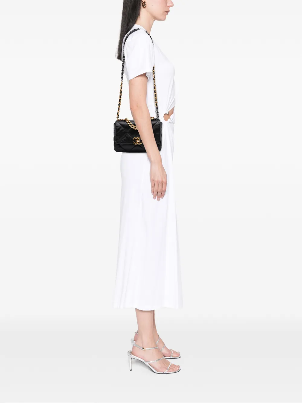 Pre-owned Chanel 2020 Medium Lambskin 19 Flap Satchel In Black