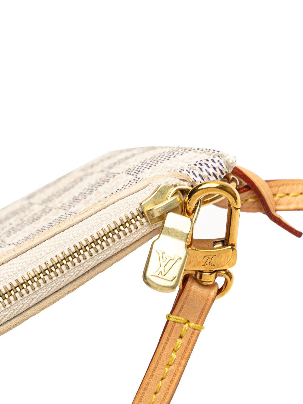 Pre-owned Louis Vuitton 2016 Damier Azur Neverfull Mm Pouch In White