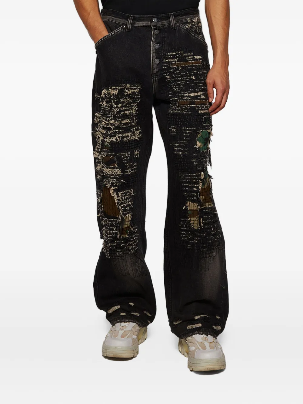 THUG CLUB Gerafelde jeans Zwart