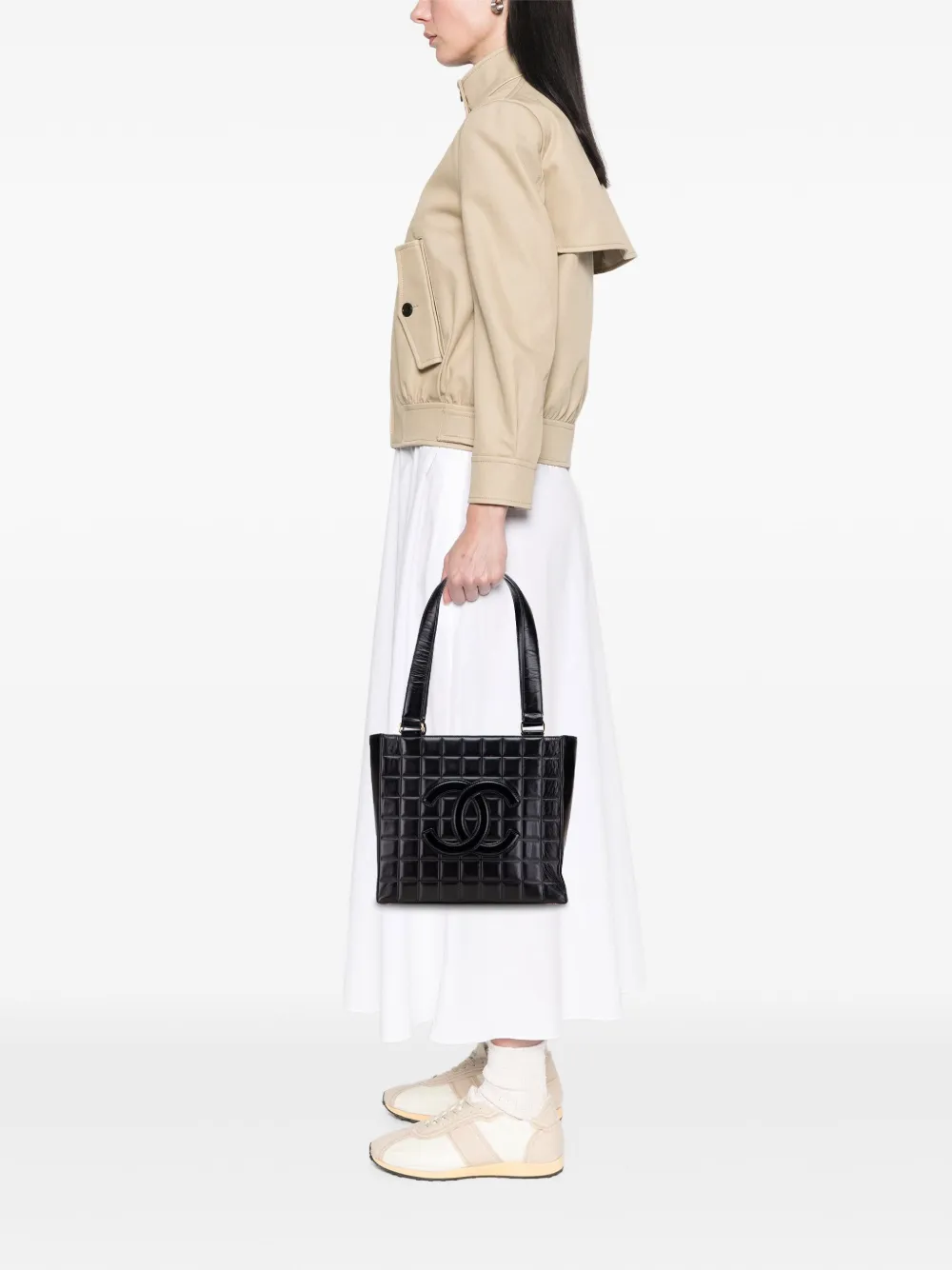 CHANEL Pre-Owned 2002-2003 CC Chocolate Bar Lammleder-Tote Bag | Pre-owned & Archive | Image 2