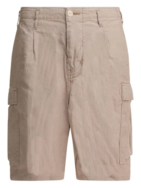 nonnative shorts cargo con pliegues