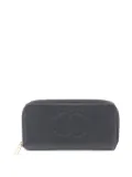 CHANEL Pre-Owned 2004-2005 coco-mark zip-around wallet - Black