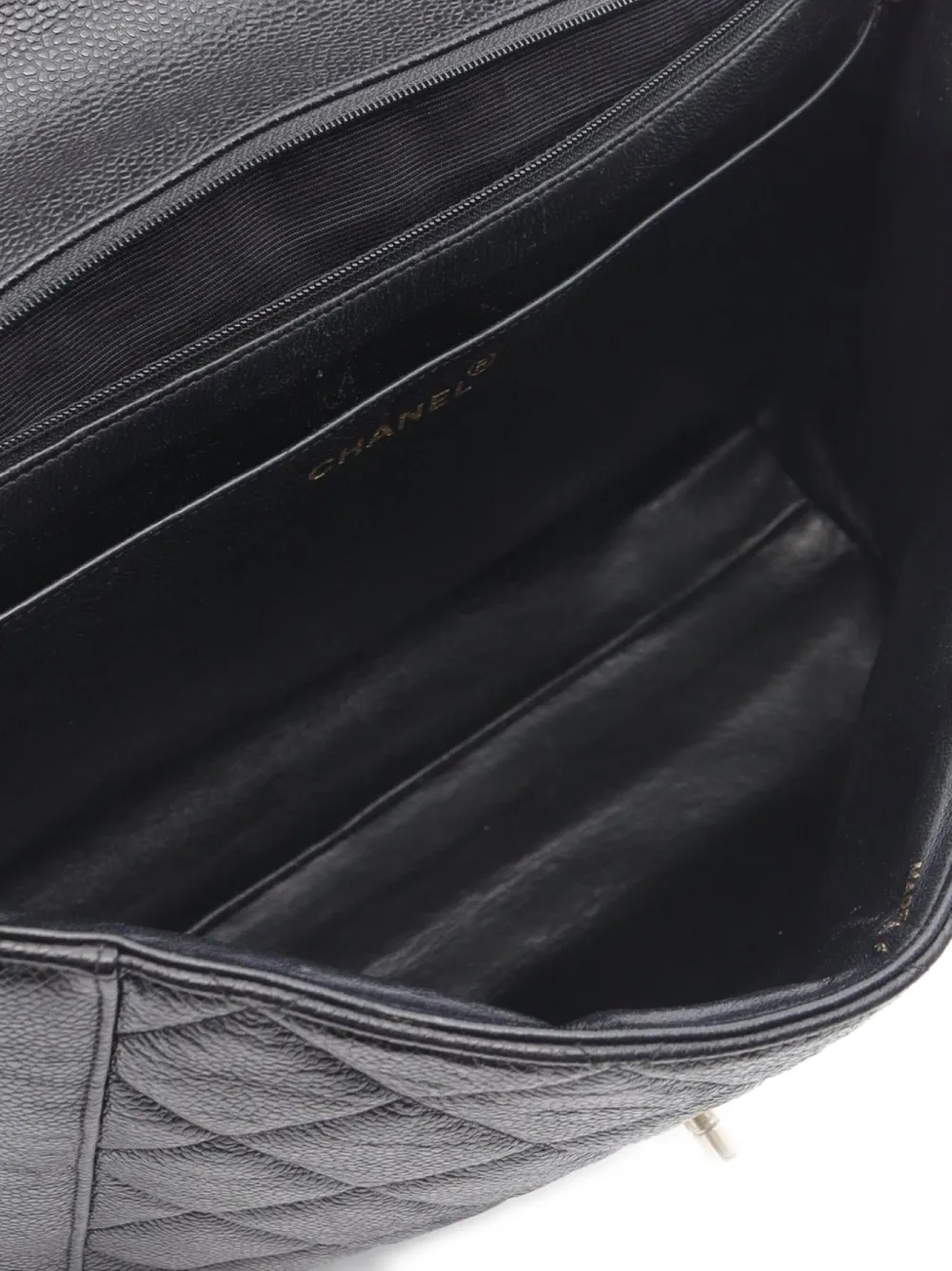 Pre-owned Chanel 1994-1996 Diamond-quilted Handbag In Black