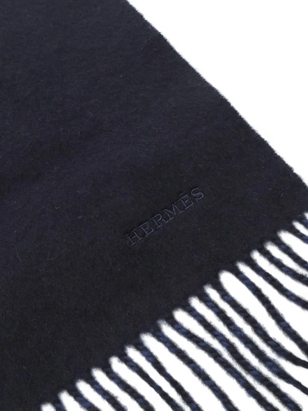 Hermès Pre-Owned 2010s cashmere fringed scarf | Image 2