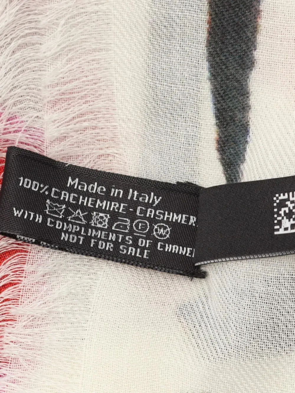 Pre-owned Chanel 1986-1988 Abstract-print Cashmere Shawl In Black
