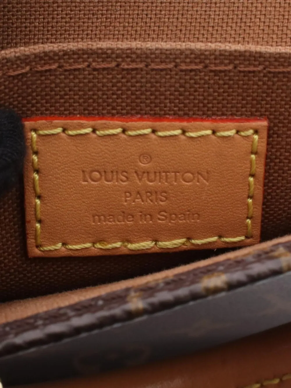 Pre-owned Louis Vuitton 2020 Sac Plat Monogram Handbag In Brown