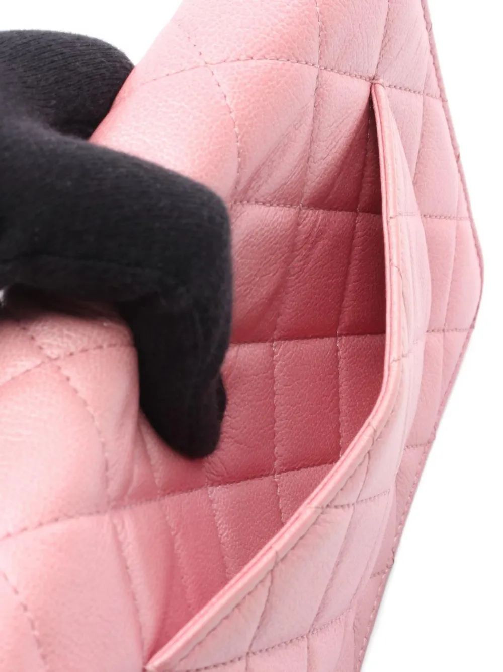 Pre-owned Chanel 2021 Matelasse Shoulder Bag In Pink