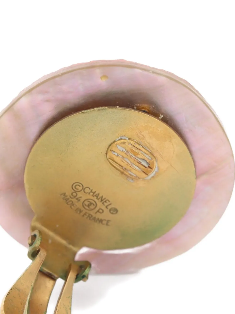 Pre-owned Chanel 1986-1988 Triple Coco Mark Shell Clip-on Earrings In Gold