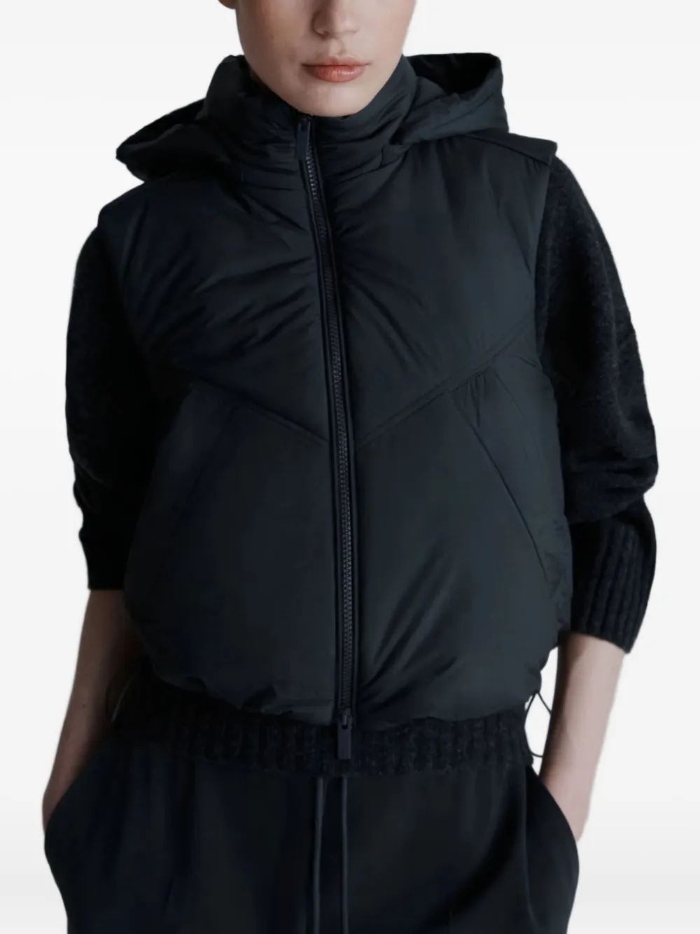 Marella hooded puffer vest Grijs