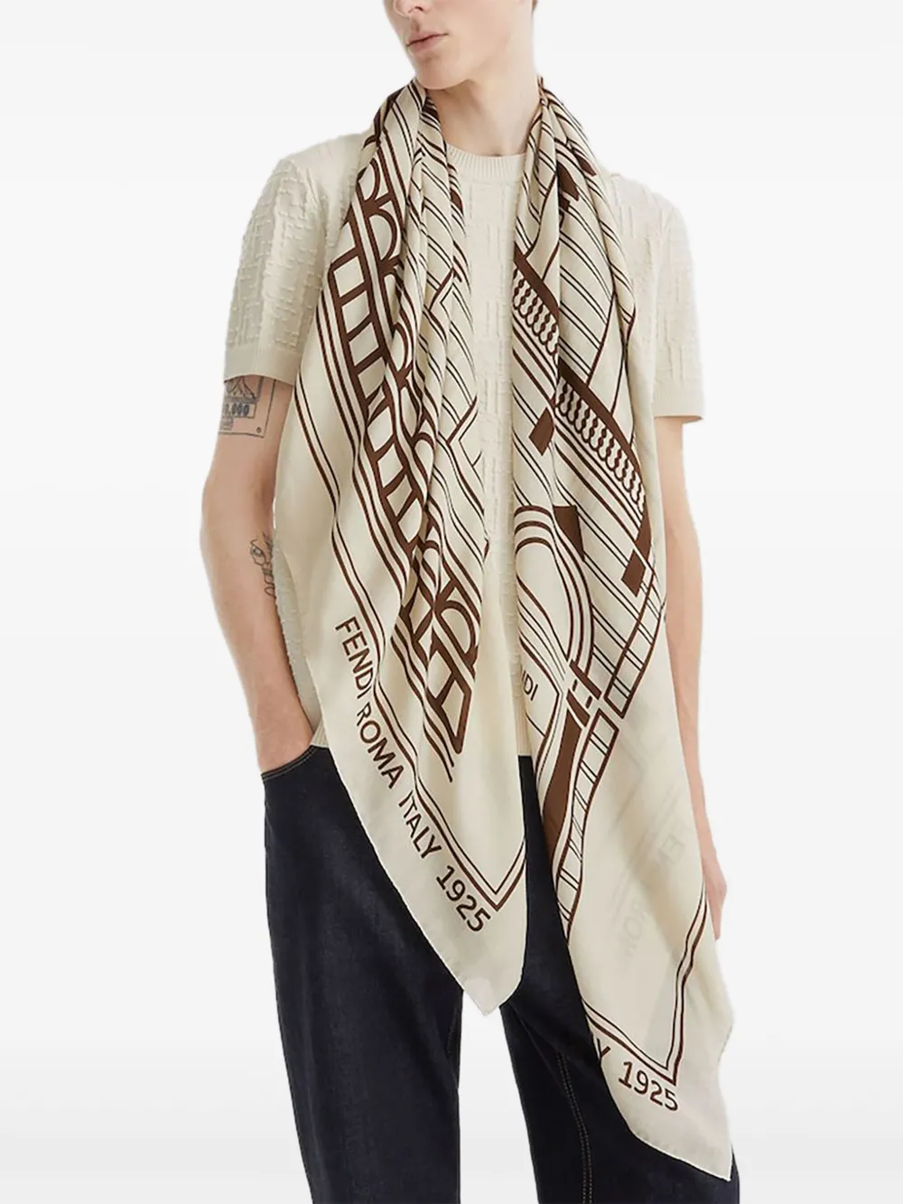 FENDI Palazzo Fendi in Roma-motif scarf | Image 2