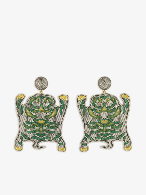Begüm Khan aretes Bengal