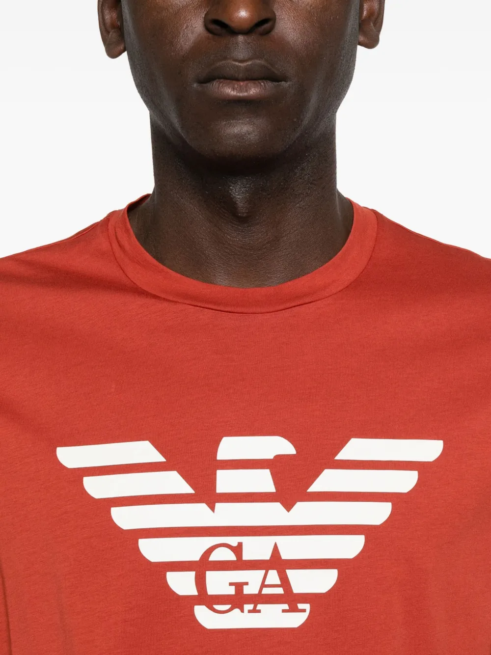 Emporio Armani T-shirt met logo Rood