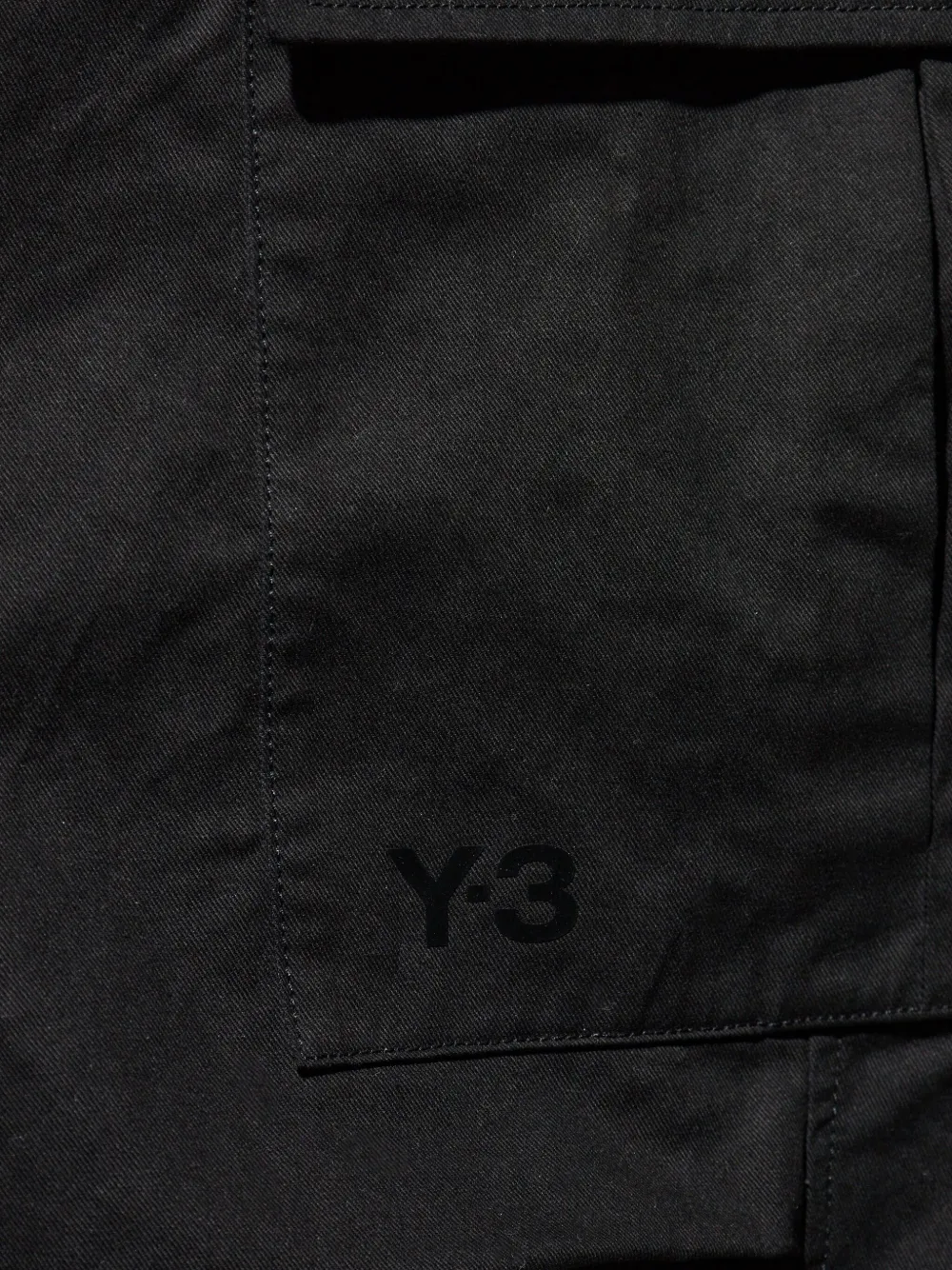 Y-3 Darted Knees Oversized Cargo Pants In Black