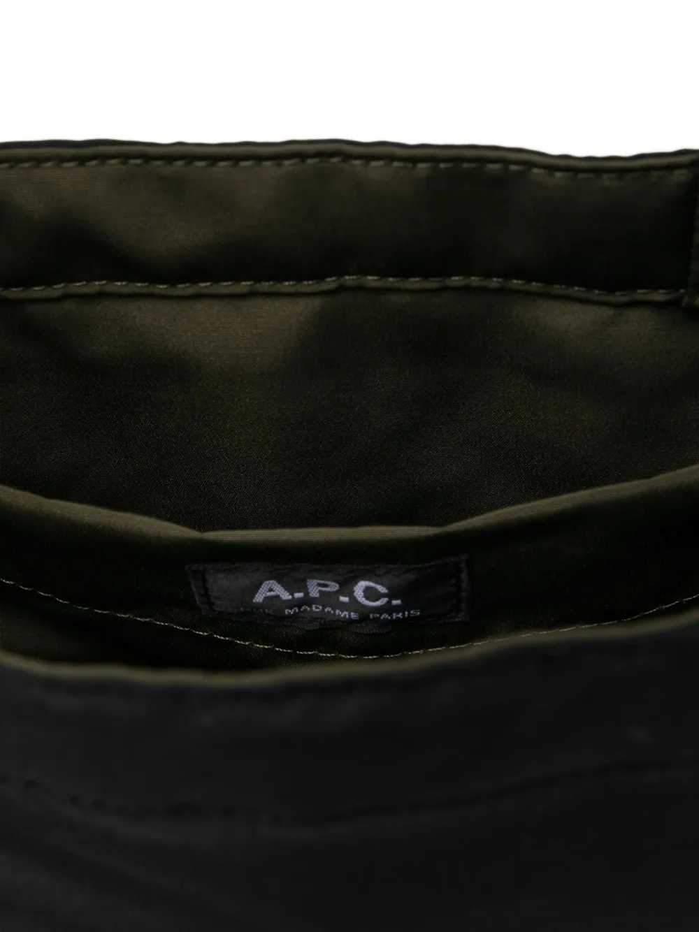 A.P.C. Gewatteerde shopper met logoprint Zwart