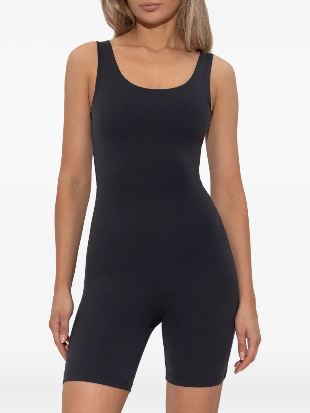 RETHINKIT STUDIOS Body met diepe ronde hals Zwart