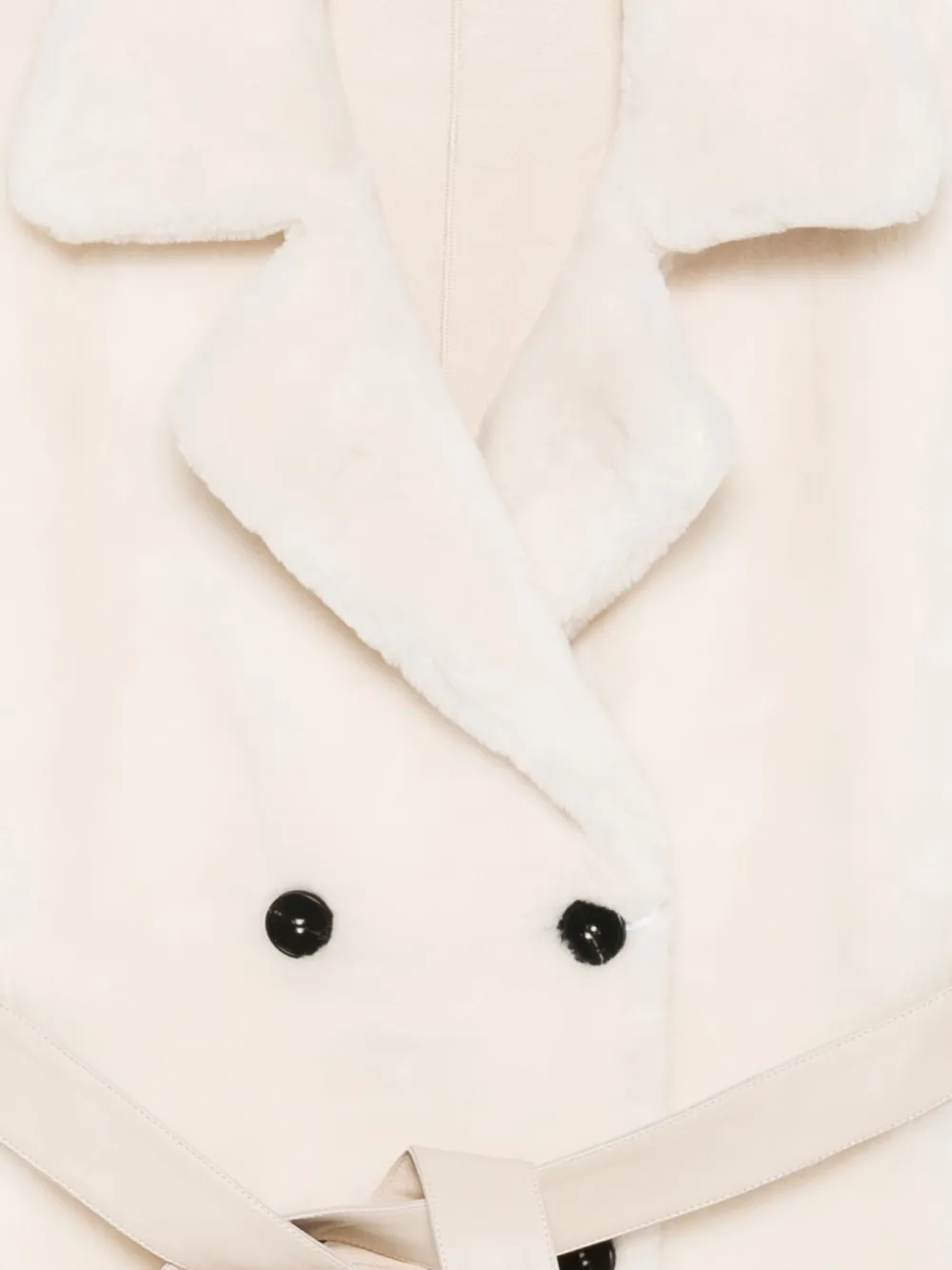 Liska Jas met ceintuur en dubbele rij knopen Beige