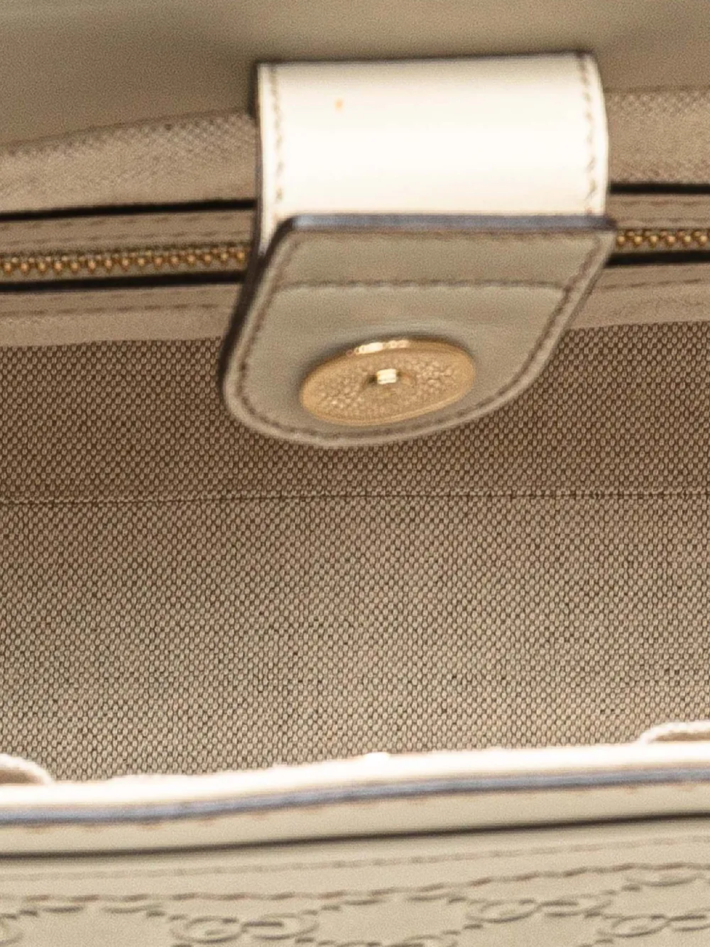 Pre-owned Gucci 2000-2015 Ssima Mayfair Tote Bag In White