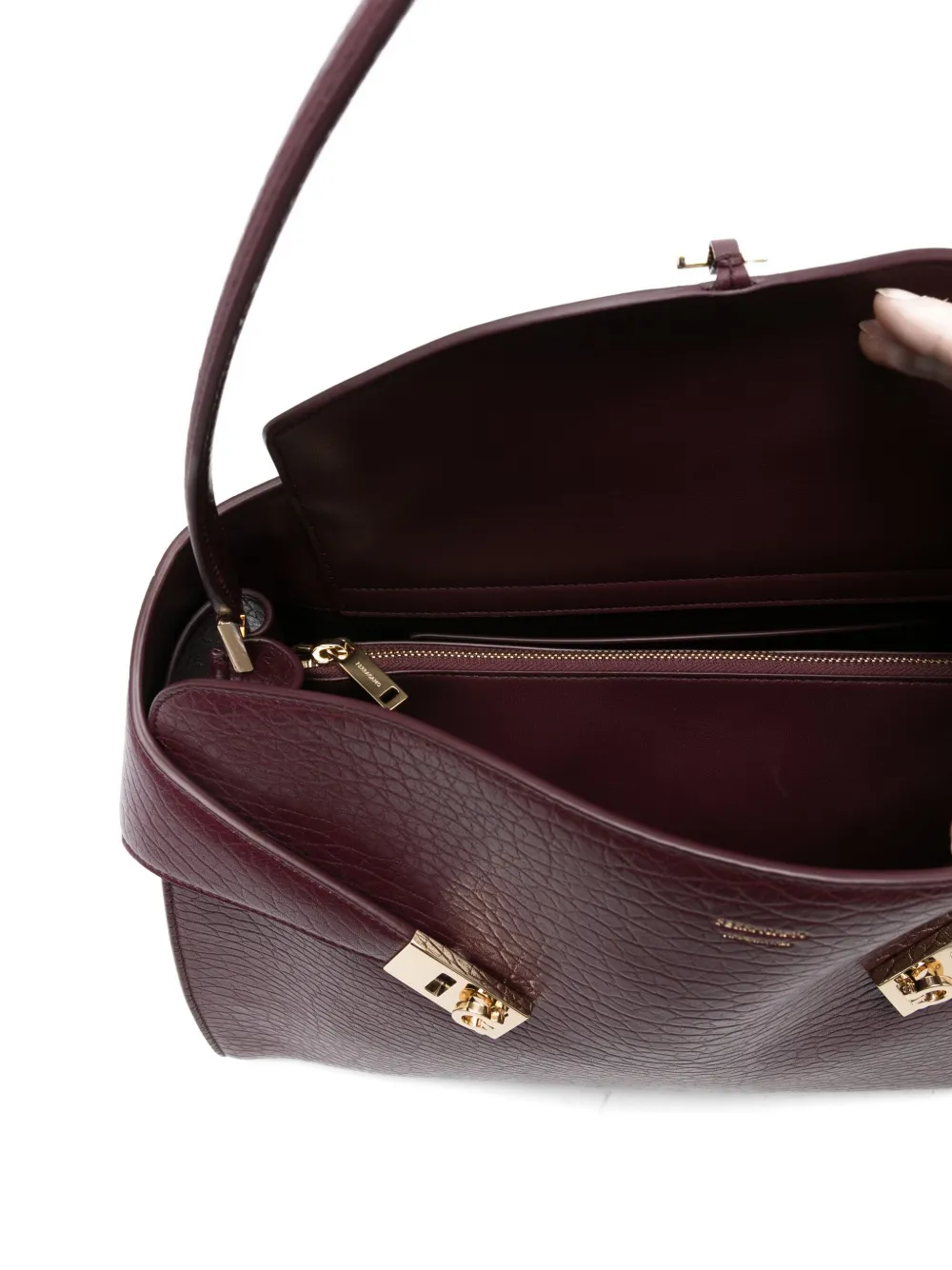 Ferragamo Medium Hug Leather Shoulder Bag In Red