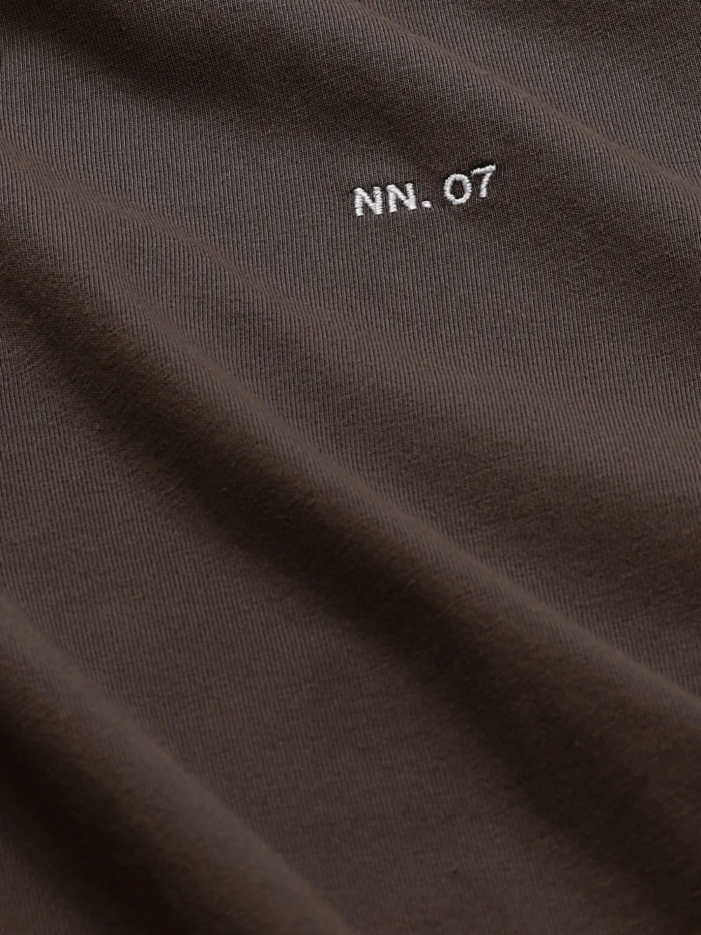 NN07 T-shirt met geborduurd logo Bruin