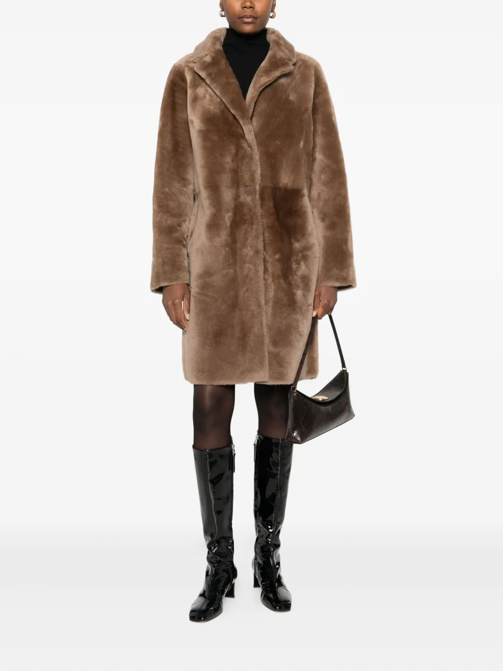 Suprema Lapel-collar Fleece Coat In Brown