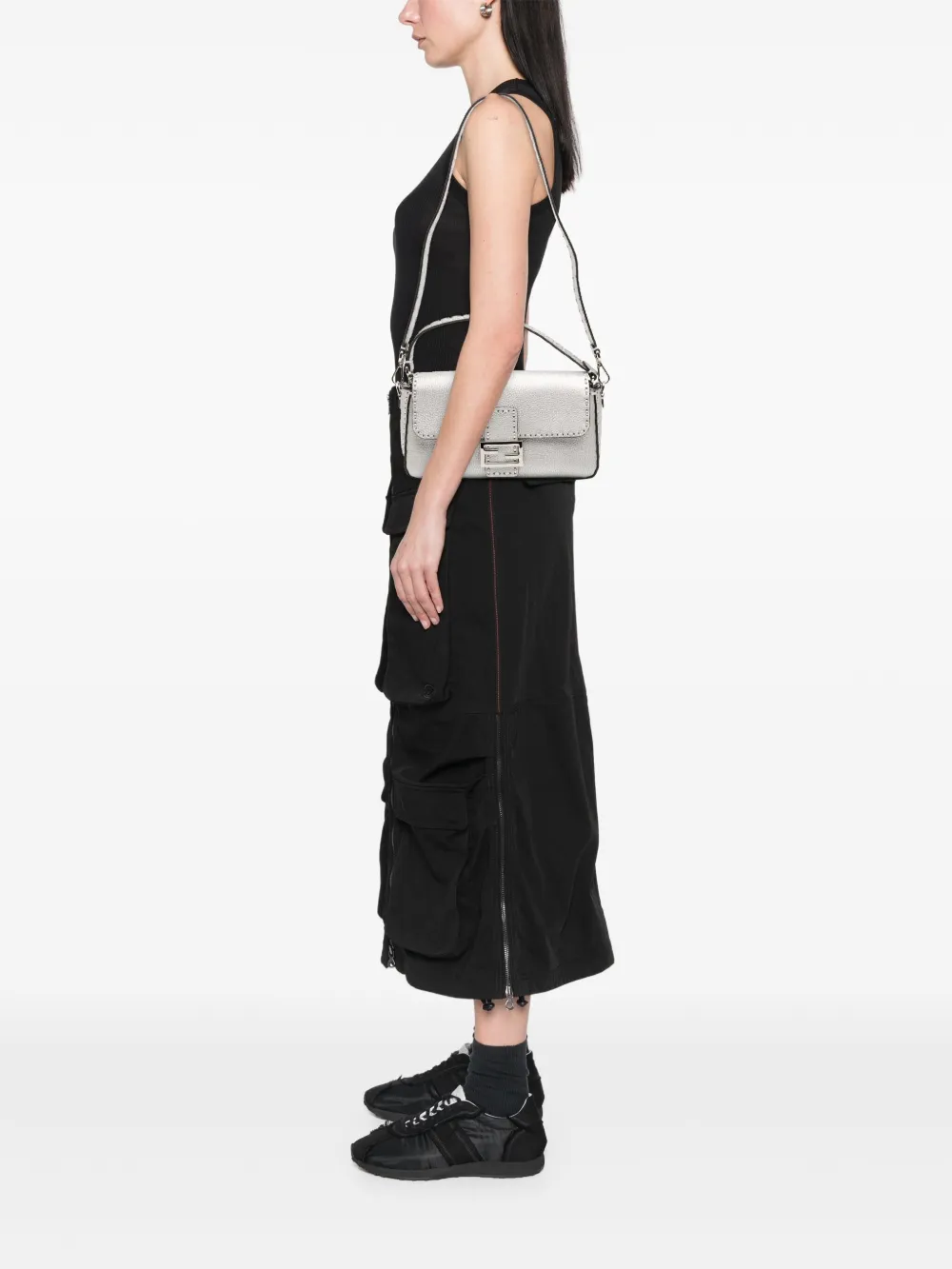 Fendi Pre-Owned 2010-2025 Leather Selleria Baguette satchel | Pre-Owned | Image 2
