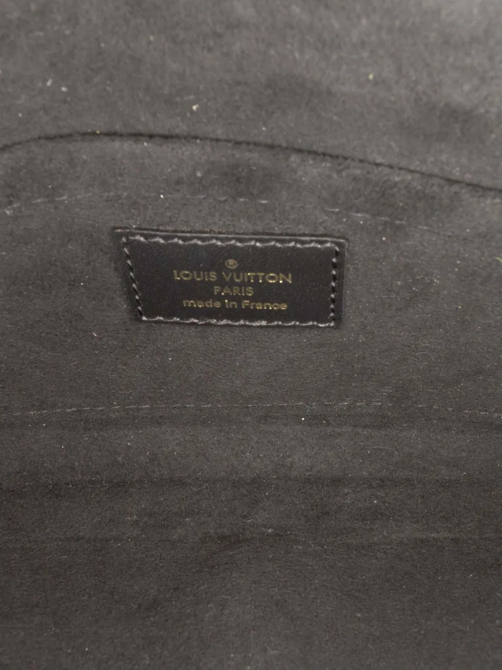 Pre-owned Louis Vuitton 2021-2025 Epi Padlock On Strap Satchel In Black