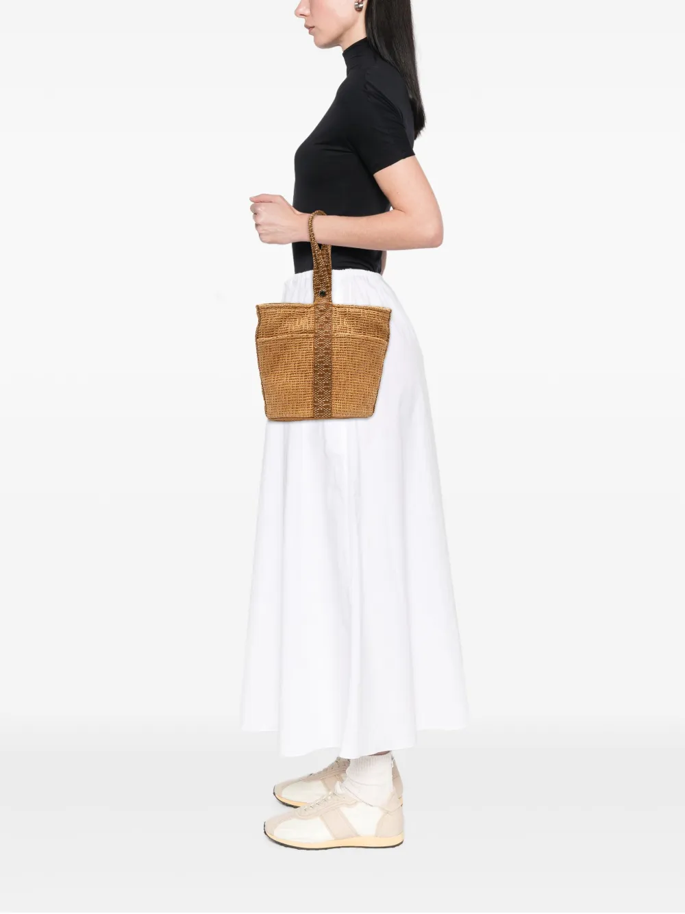 Hermès Pre-Owned 1990-2010 Woven Straw Saxo MM bucket bag | Pre-Owned | Image 2