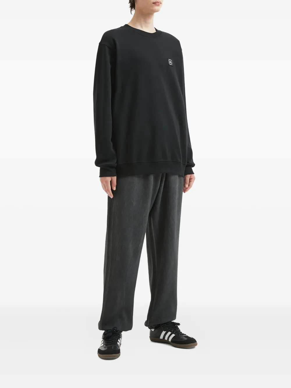 Izzue x Alpha Industries sweater met logopatch - Zwart