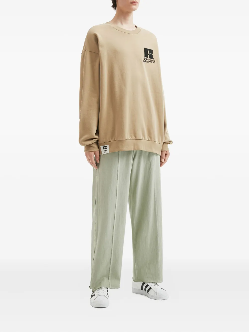 Izzue x Russell Athletic sweater met logoprint - Beige