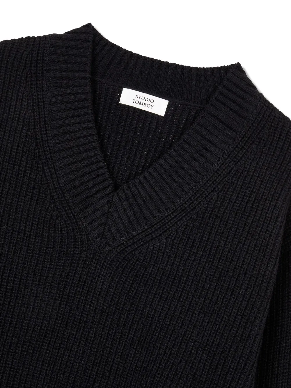 STUDIO TOMBOY Ribgebreide trui met V-hals Zwart