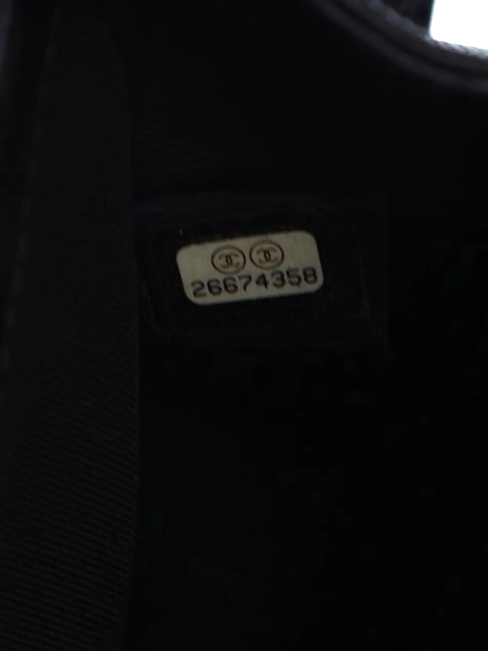 CHANEL Pre-Owned 2018-2019 Small Caviar Boy Flap crossbody bag | Pre-Owned | Image 2