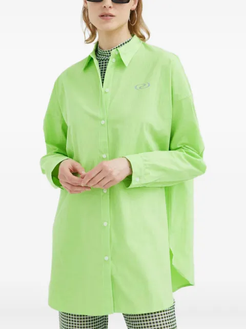 Résumé Buttoned long-sleeved top