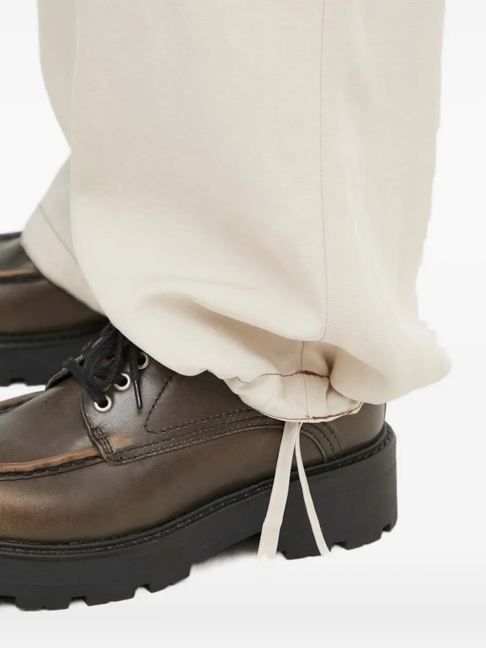 Resume Ruffle-pocket Trousers In White