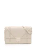 Christian Dior Pre-Owned 2018 Small Ultra Matte Studded Calfskin Diorama Wallet on Chain crossbody bag - White