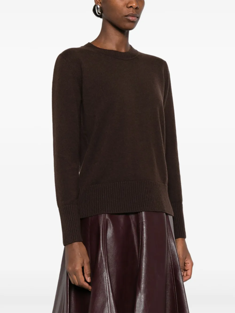 Alpha Studio Round-neck Ribbed Sweater In Brown