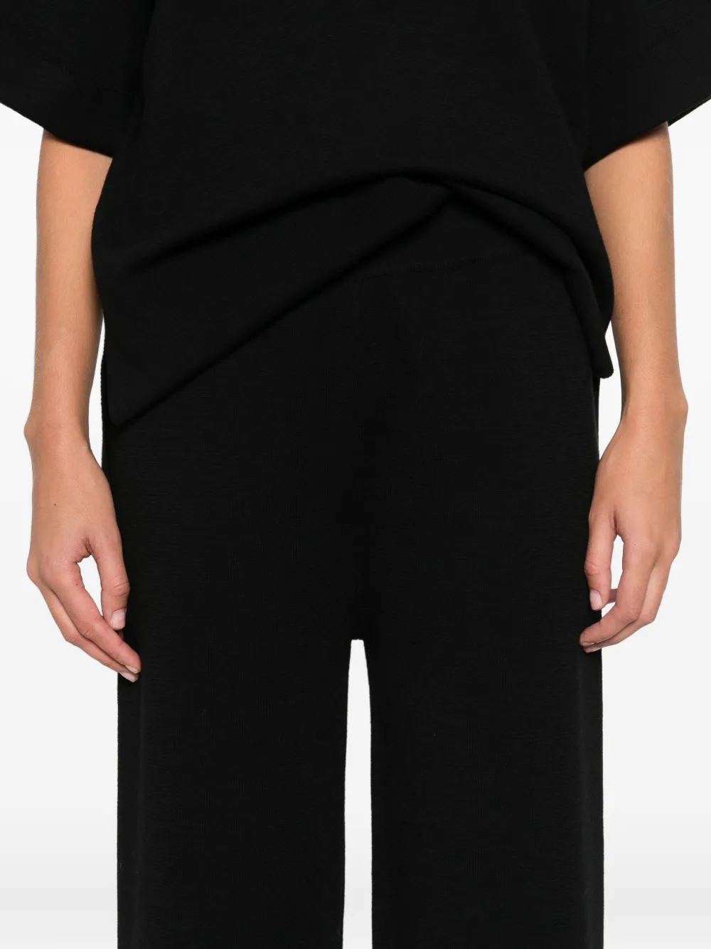 Alpha Studio Wide-leg Trousers In Black
