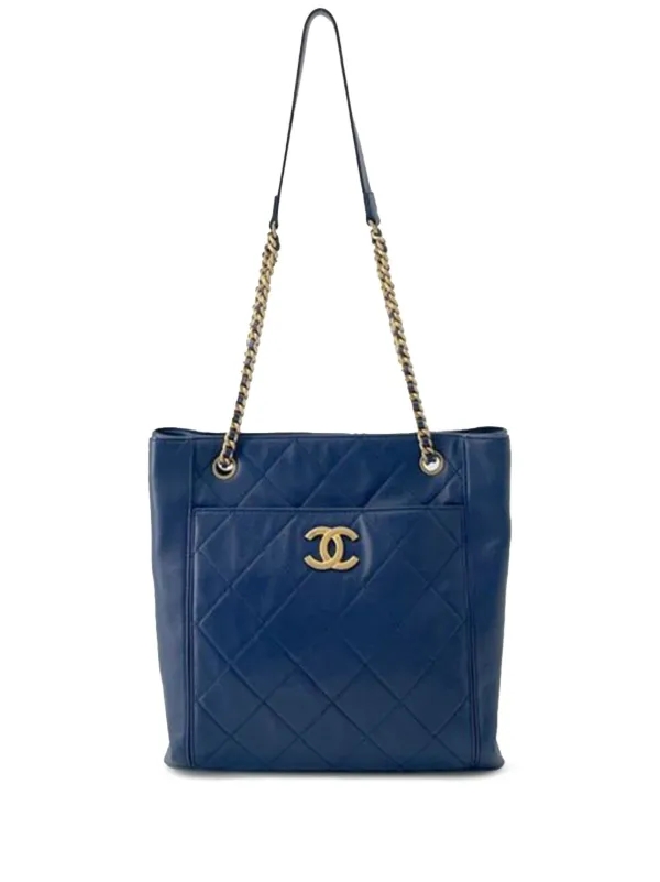 CHANEL サイドココマークロゴ　マトラッセカーフレザー　ショルダーバック シャネル チェーンショルダーバッグ マトラッセ ココマーク