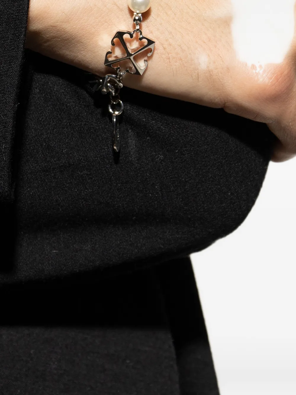 Off-white Pearl Cross Bracelet In Metallic